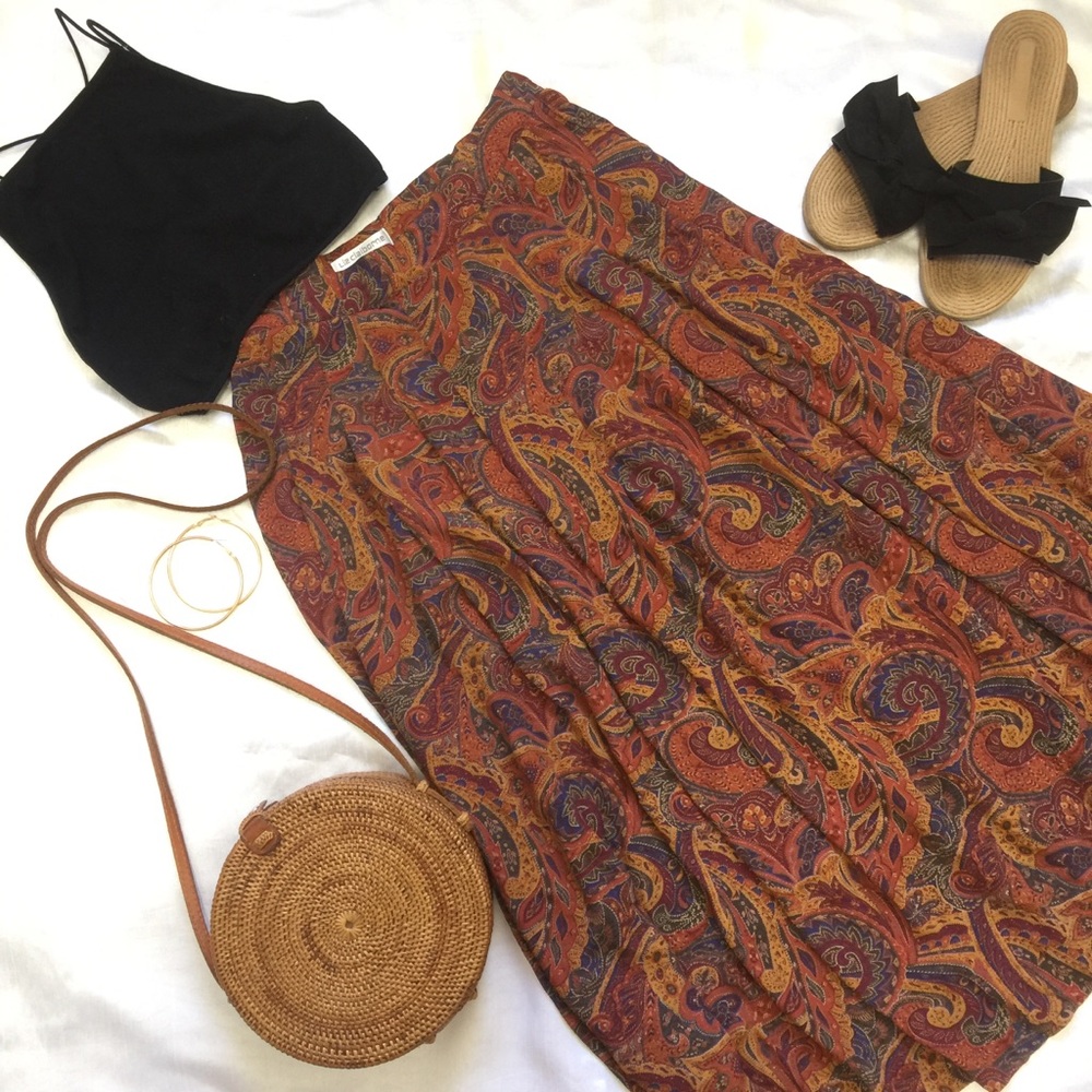 Vintage boho maxi skirt w/ cool print and pockets